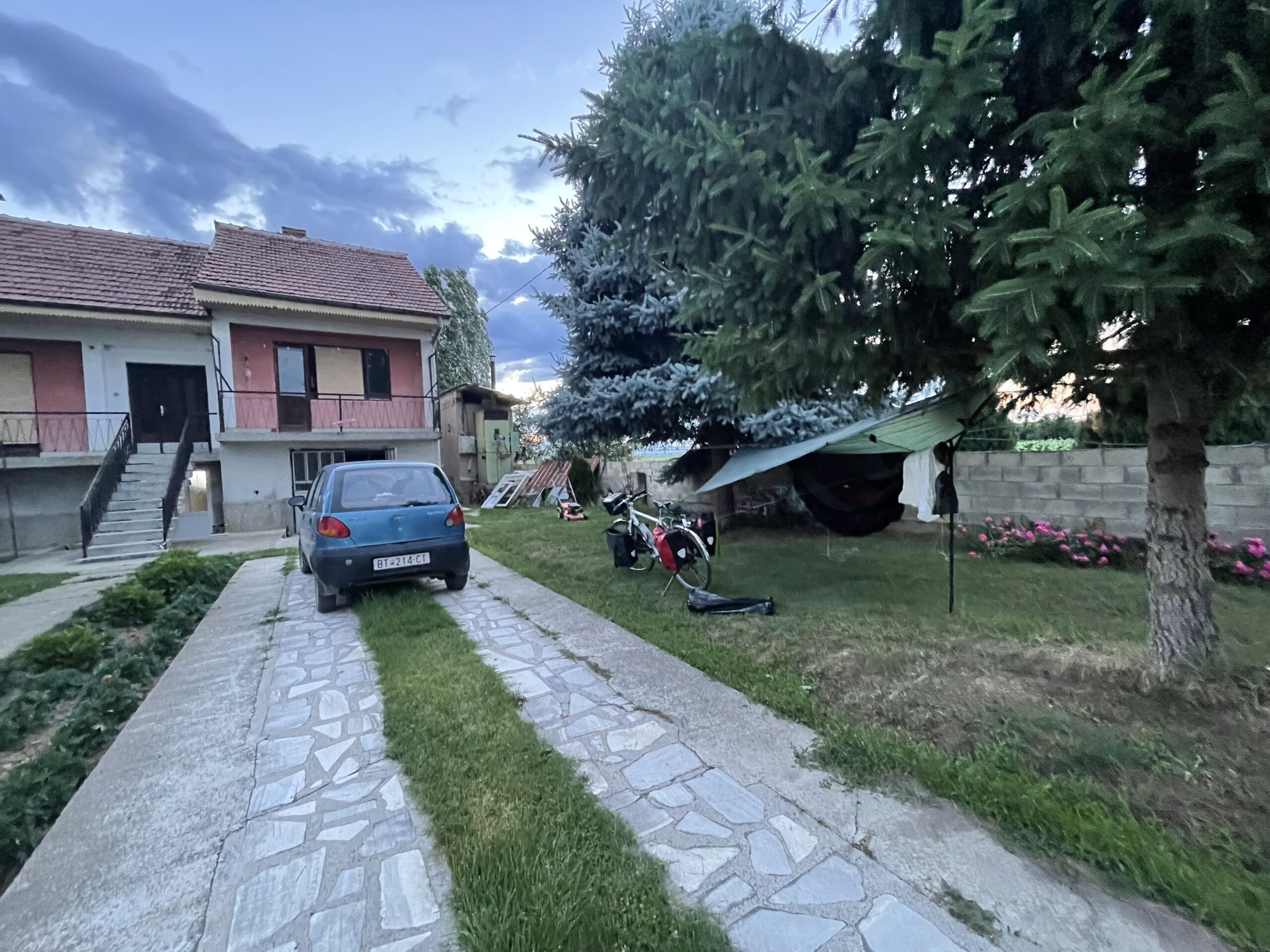 Abbildung zu Tag 75: Im Garten aufgewacht – im Garten eingeschlafen